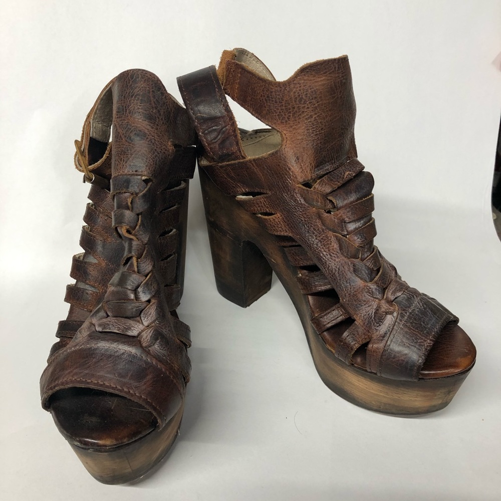 Congo Heel in Cognac, free bird by Steven